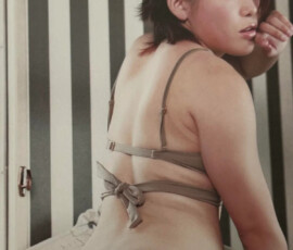 Utami Hayashishita turning up the heat by showing off her strong, sexy back and curves in a barely-there grey bikini, Marigold Fanbook May 2024 tease